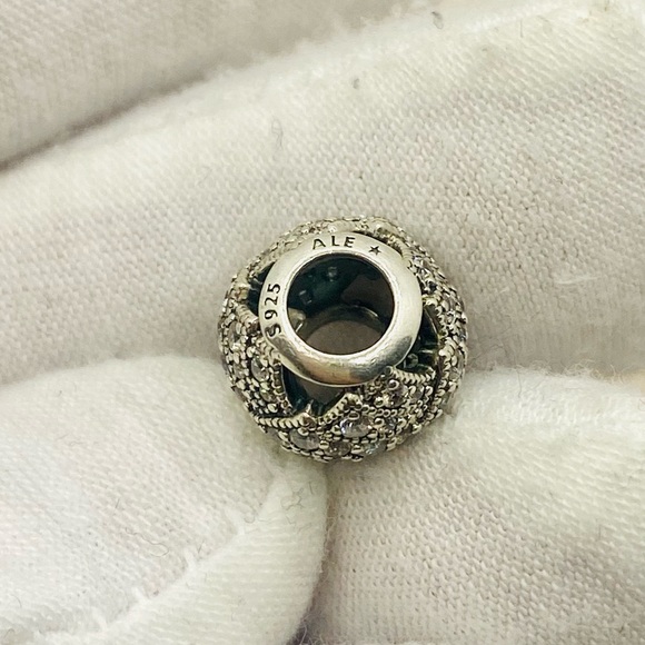 EUC Pandora 791906CZ Sterling Silver Oriental Fan Charm w/ Clear Zirconia - Picture 9 of 10